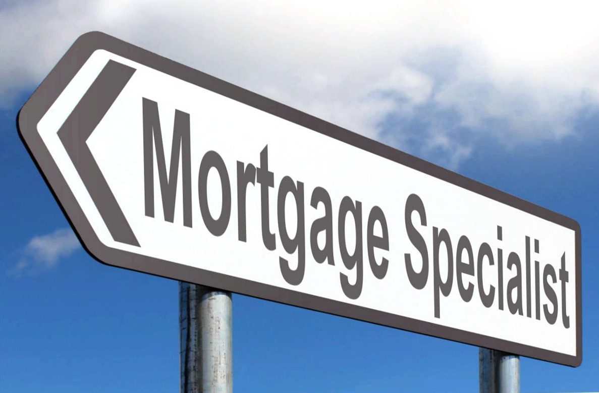 5 Reasons to consult a mortgage specialist before buying a home